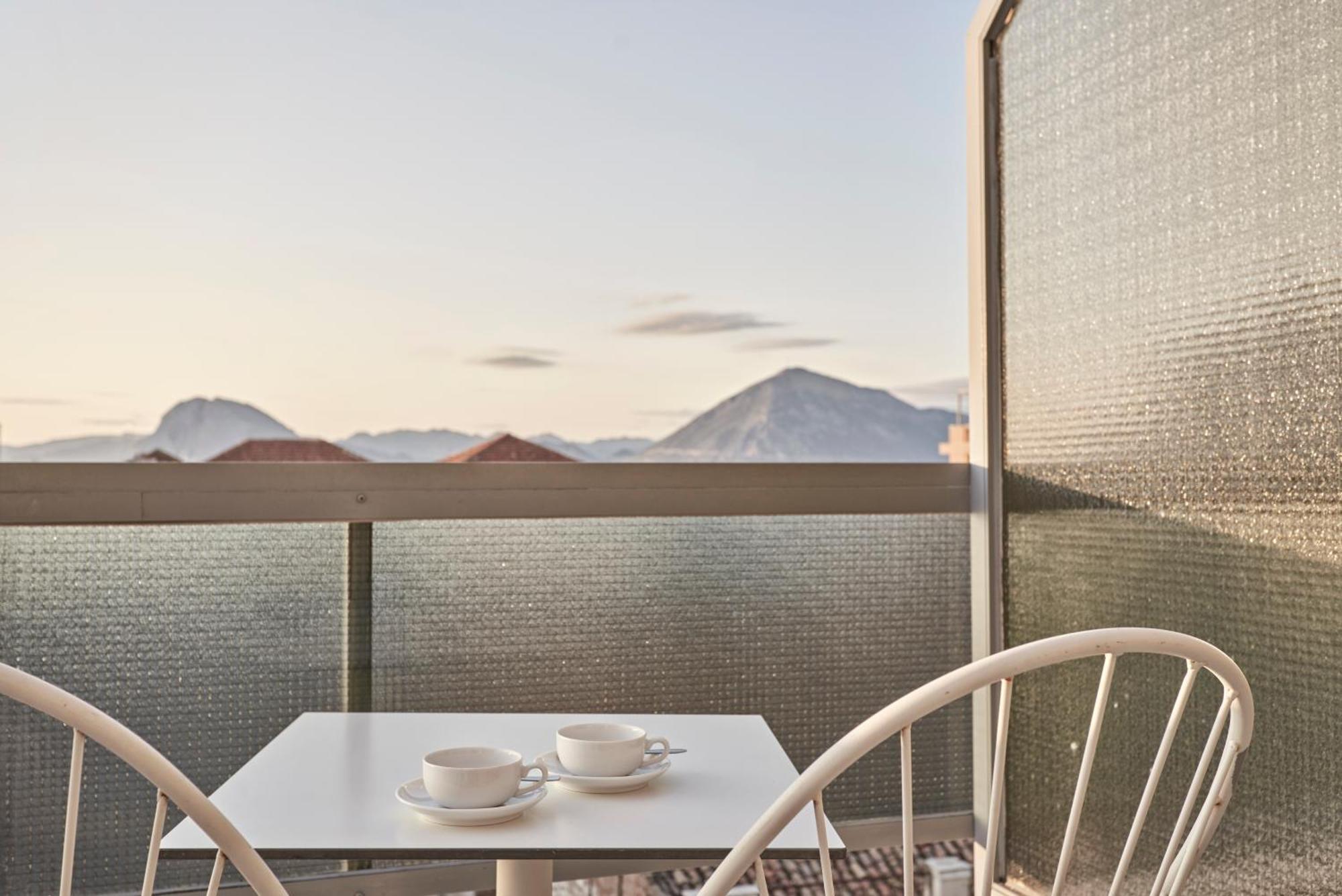 Mediterranee Patras Dış mekan fotoğraf